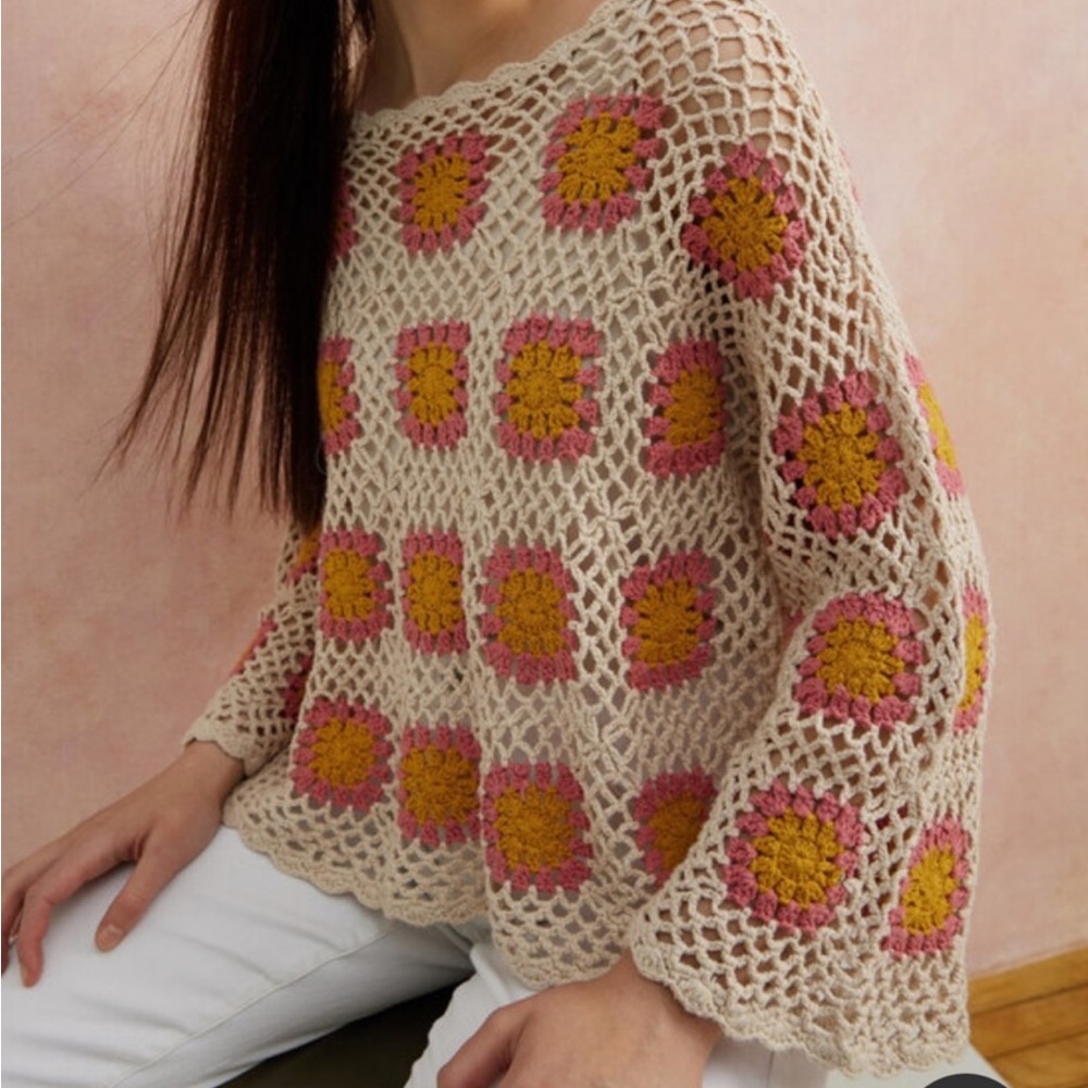 Charlie B Floral Crochet Sweater Size Large